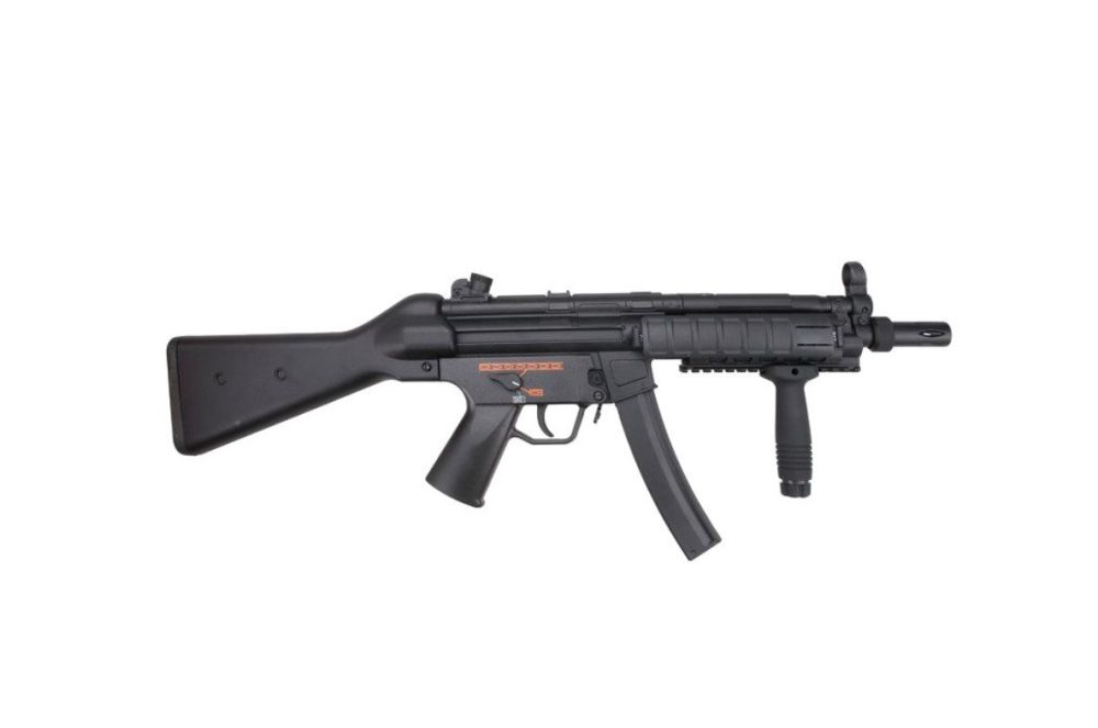 JG Swat Submachine A4 AEG Rifle (Inc. Battery and Charger - 070)